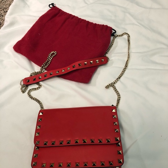 SOLD Valentino Garavani Rockstud chain pouch Red - Picture 2 of 8
